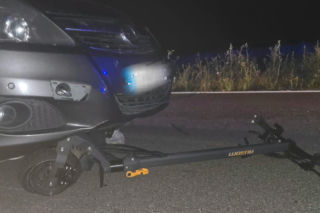 Tragedia pod Elblągiem. 15-latek na hulajnodze zginął po zderzeniu z autem