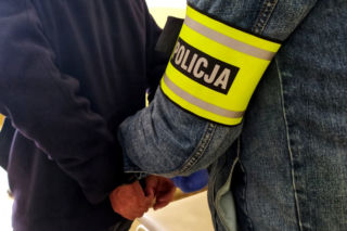 Białorusini okradali ciężarówki w Podlaskiem. Złodzieje przecinali plandeki tirów