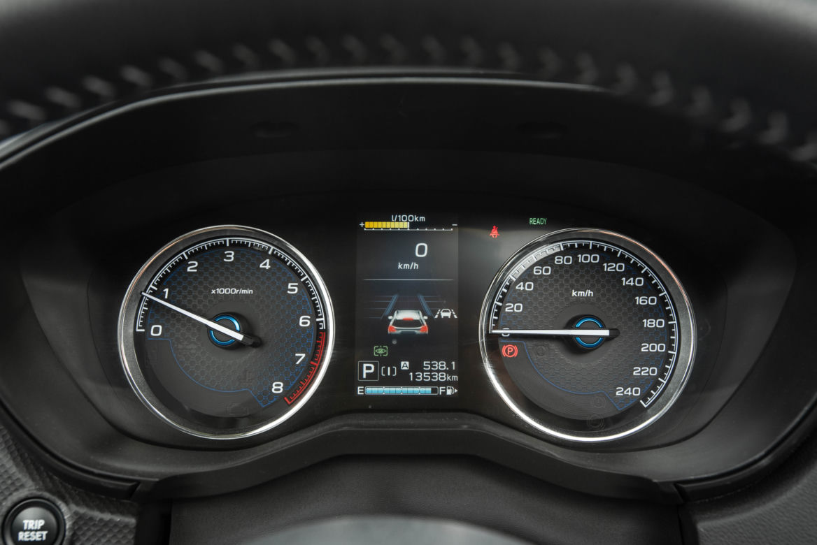 Subaru Forester e-BOXER vs Honda CR-V Hybrid