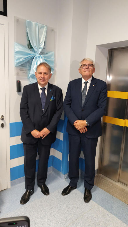 Szpital uhonorował wybitnych kardiochirurgów. Legendy skalpela otworzyły hybrydową salę operacyjną