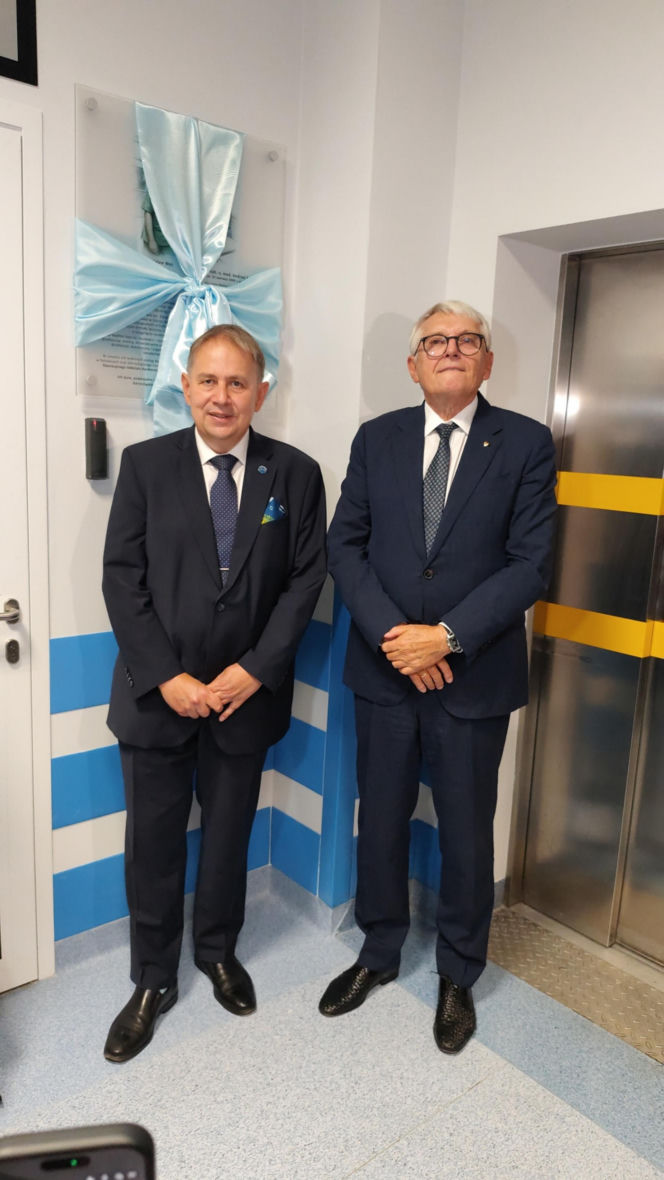 Szpital uhonorował wybitnych kardiochirurgów. Legendy skalpela otworzyły hybrydową salę operacyjną