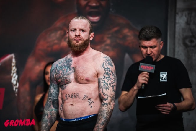 Ring girls Gromda 24