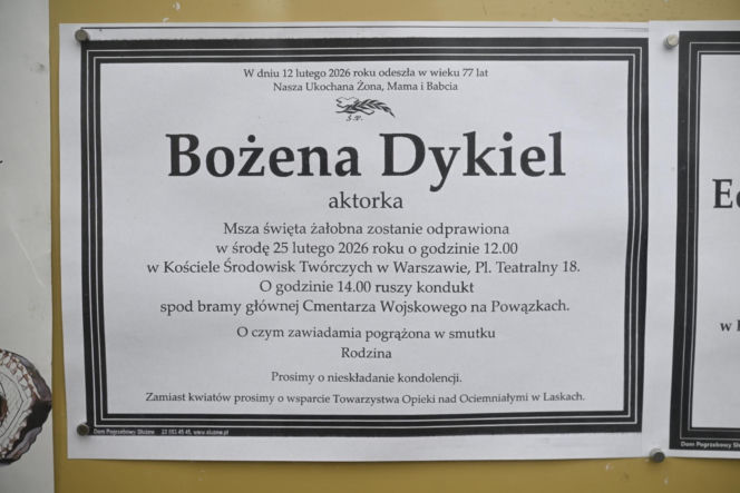 Pogrzeb Bożeny Dykiel przyciągnął tłumy. Pojawił się wieniec od Sławy Przybylskiej