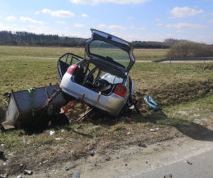 Rozbite auta i ranni na drodze. Wypadek w gminie Szczurowa [ZDJĘCIA]