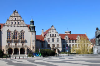 UAM z największą liczbą... kupionych certyfikatów. Co dalej z Uczelnią Liderów i Studiami z Przyszłością?