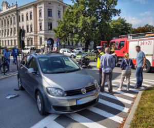 Wypadek w Nowym Sączu! Osobówka zderzyła się ze skuterem