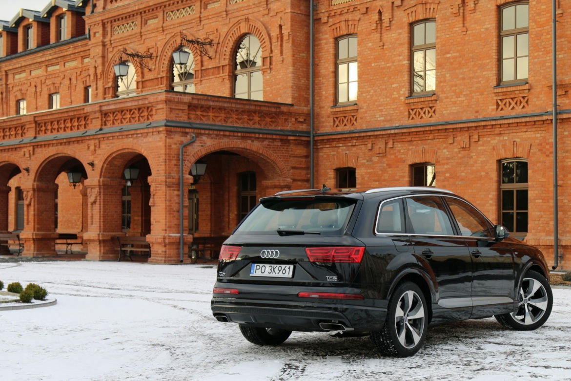 Audi Q7 3.0 V6 TFSI 333 KM Tiptronic quattro