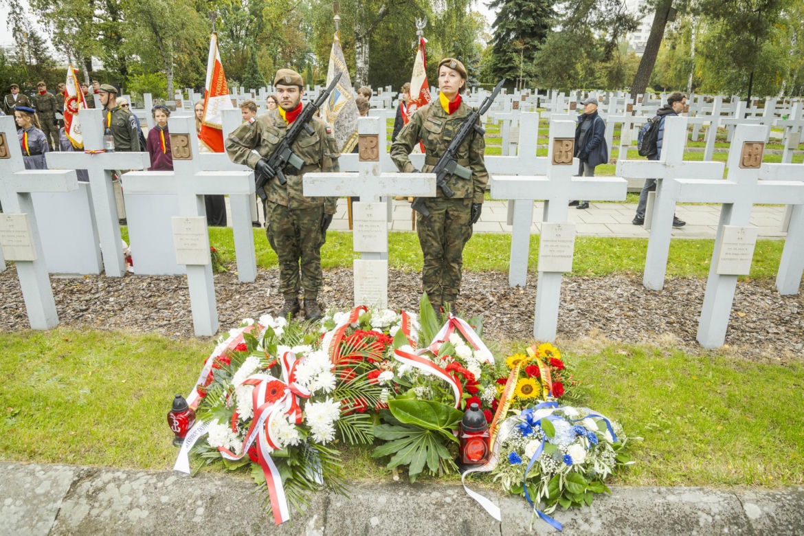 Dostał grób na Powązkach po 82 latach od śmierci. Tajemnica Jana Nowickiego „Rysia” odkryta