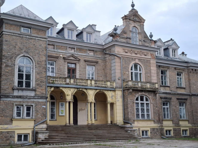 Łopuszno. Świętokrzyskie
