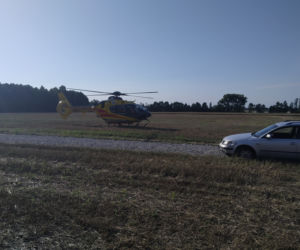 Fatalny wypadek pod Płockiem! Dziecko uderzyło w samochód! Zabrał je śmigłowiec
