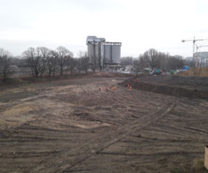 Wyburzanie silosów na Popowicach