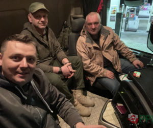 Gwiazdor disco polo jechał z pomocą humanitarną na Ukrainę. Dookoła wybuchały bomby!