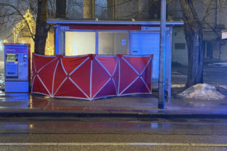 Czujny motorniczy wezwał pomoc, ale było za późno. Śmierć na przystanku w Warszawie