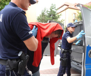 Tragiczny wypadek w Zadrożu. W miejscu potrącenia 15-latka płoną znicze