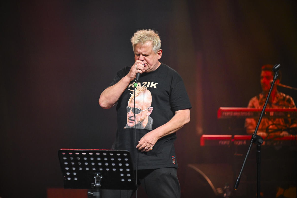 Gala Tofifest 2025 bez stylowych niespodzianek? Olśniewająca Warnke, Szapołowska znów w różowym futerku!