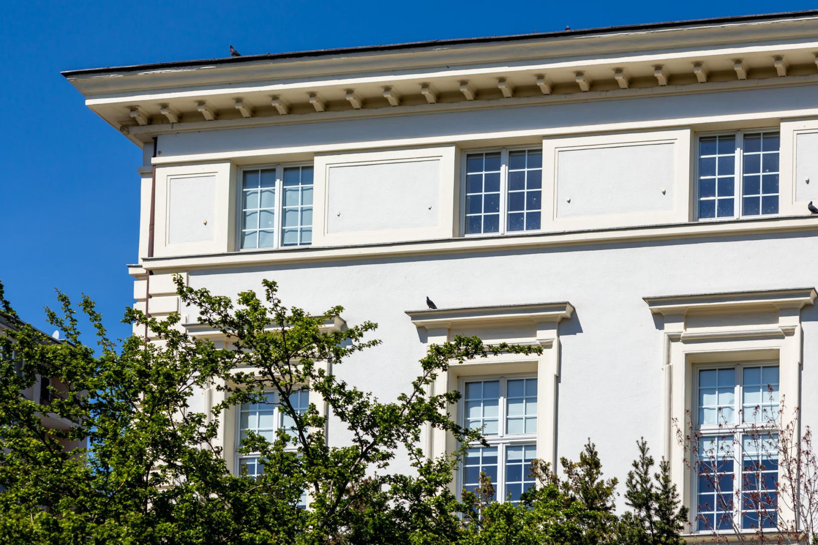 Foksal 10 w Warszawie