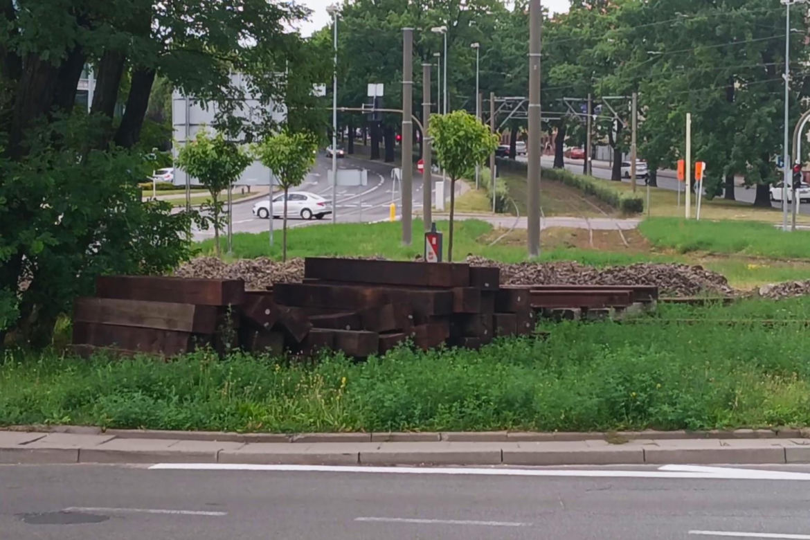 Al. Powstańców Wlkp. przed przebudową