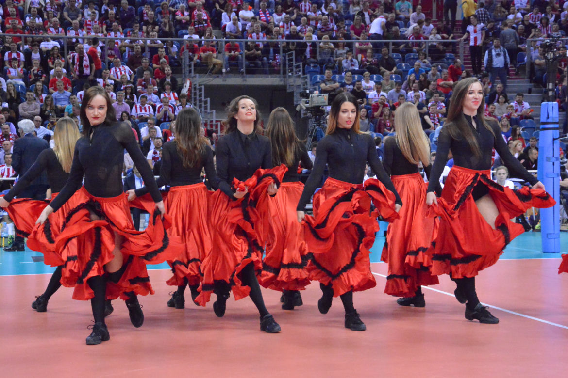 Cheerleaderki na Final Four Ligi Mistrzów w Tauron Arenie Kraków: Zobacz zdjęcia! [GALERIA]
