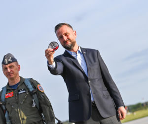 Szef MON nie krył dumy. Pierwsze F-35 już w kraju