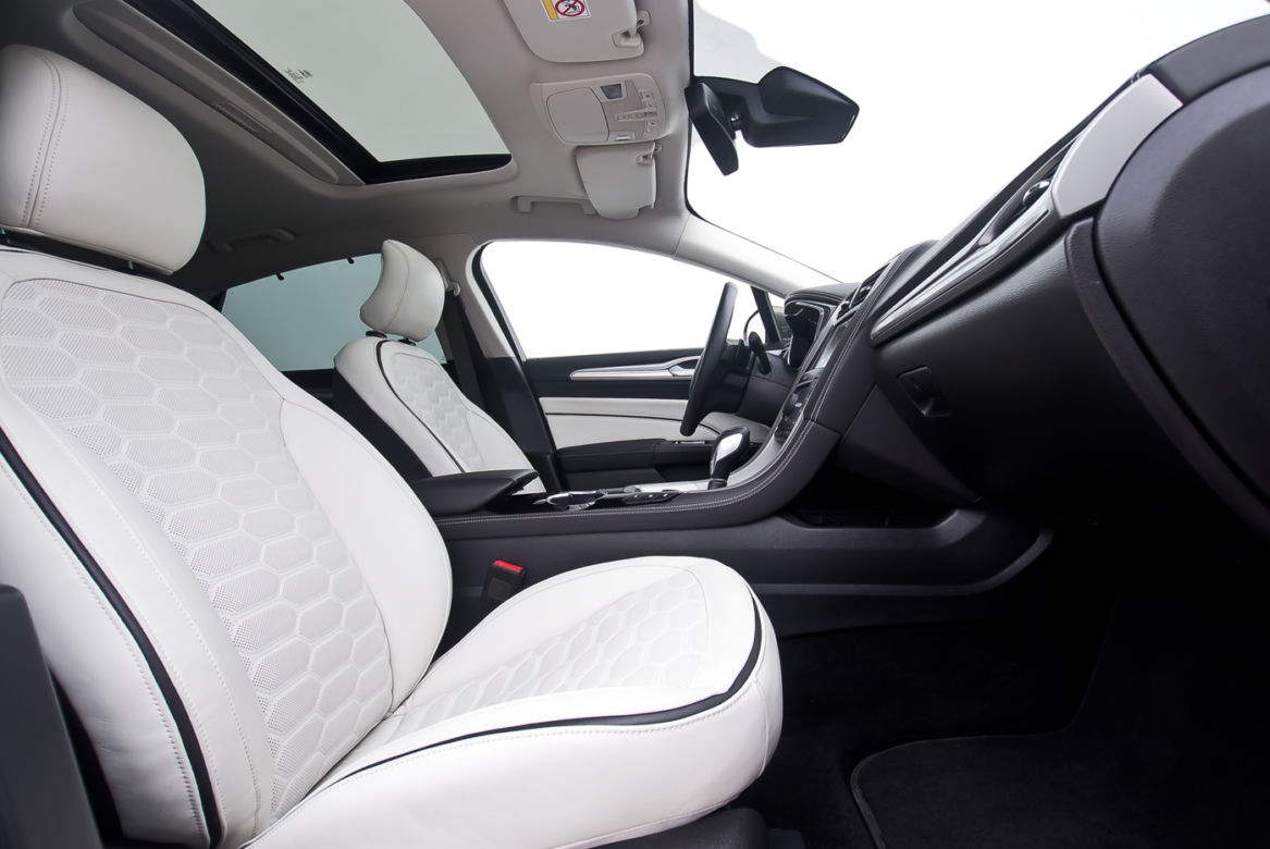 Ford Mondeo Vignale 2.0 TDCi 210 KM Twin-turbo PowerShift