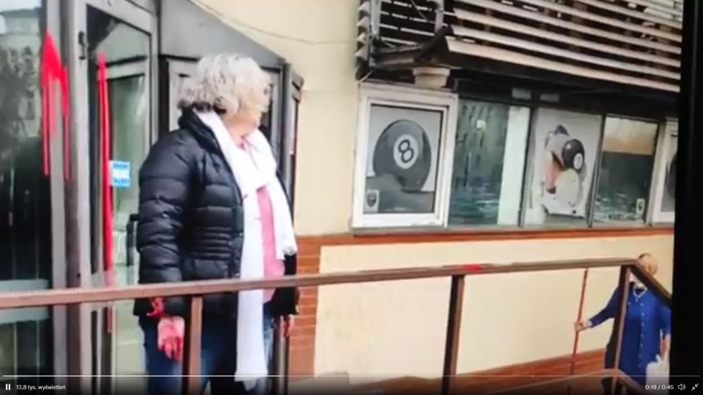 Awantura przed siedzibą PiS. Marta Lempart oberwała od sprzątaczki