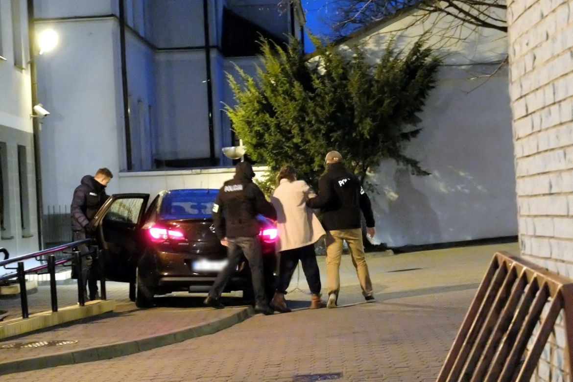 Białystok. Porwał żonę i córeczkę, nie przyznaje się do winy. Ruszył proces