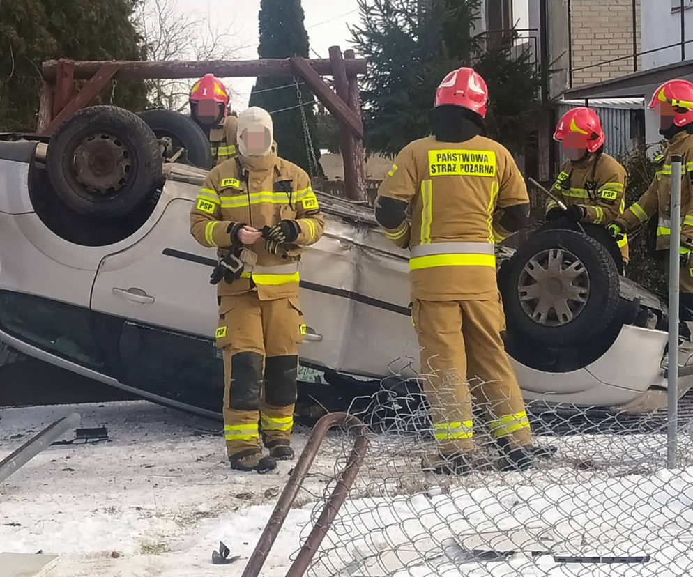 Skasowała auto, zadrapała się tylko w palec