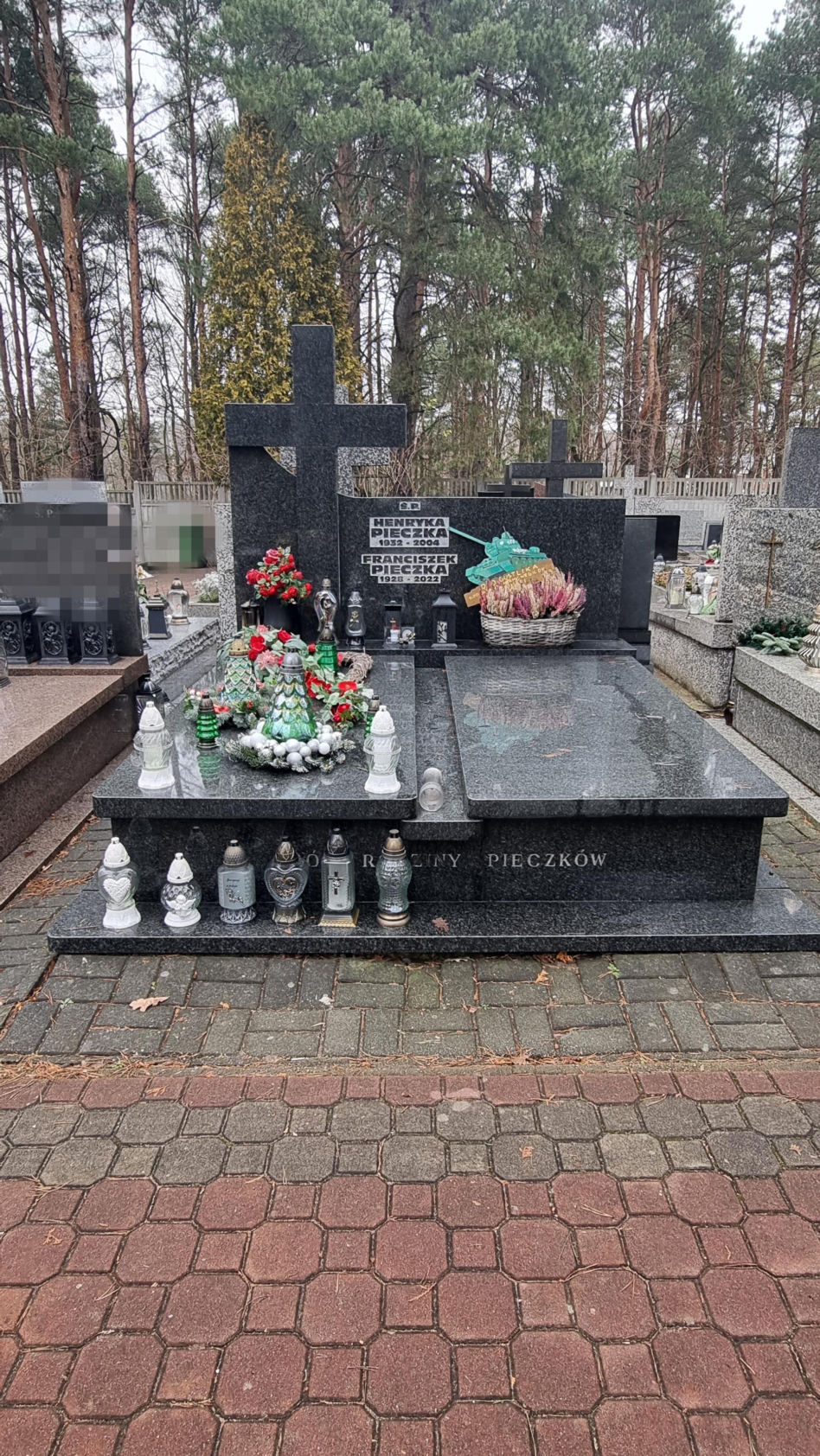 Franciszek Pieczka - tak wygląda dziś grób słynnego aktora