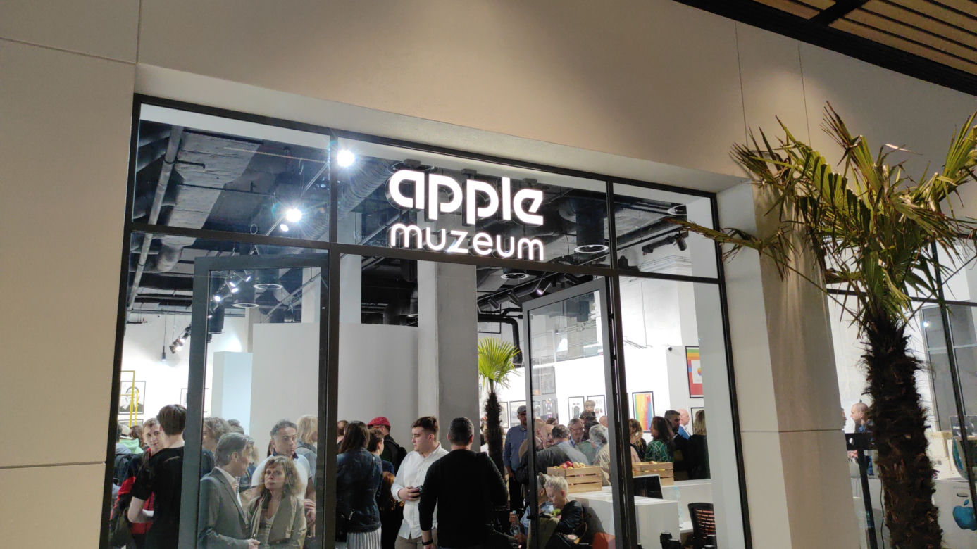 To jedyne takie muzeum w Polsce. Eksponaty Apple w Fabryce Norblina