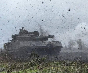 Cztery lata pełnoskalowej wojny na Ukrainie. Dr Kozubel: „Bolesny kompromis będzie końcem kariery politycznej Zełenskiego”