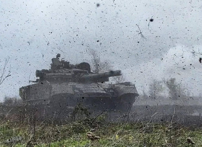 Cztery lata pełnoskalowej wojny na Ukrainie. Dr Kozubel: „Bolesny kompromis będzie końcem kariery politycznej Zełenskiego”