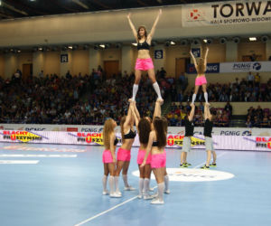 Dziewczyny z Bell Arto Cheerleaders