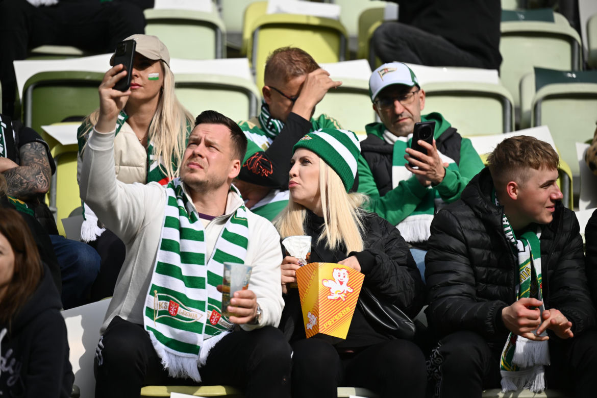 Lechia Gdańsk - Legia Warszawa: Zdjęcia kibiców z meczu 33. kolejki PKO BP Ekstraklasy