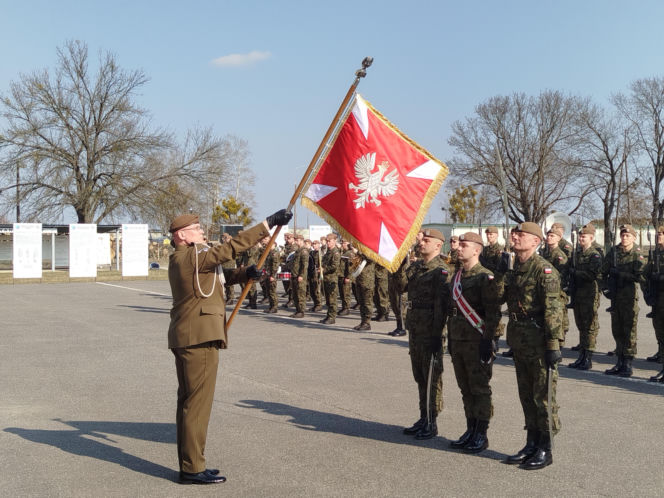 Chorągiew dla Ośrodka WOT