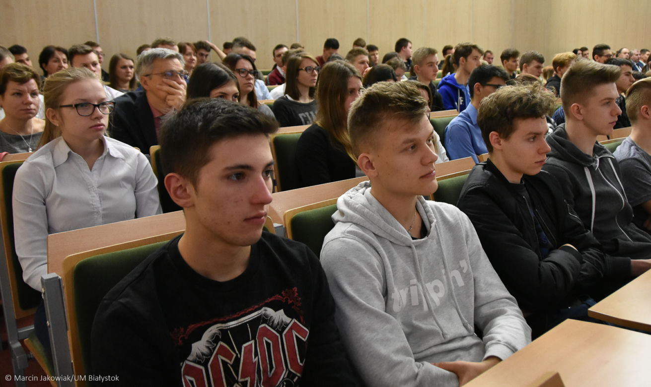 Prezydent Białegostoku wyróżnił najlepszych uczniów białostockich zawodówek [ZDJĘCIA]