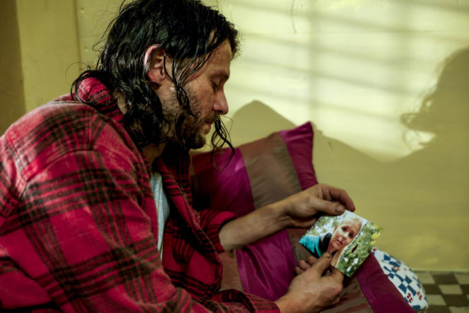 Mateusz Kościukiewicz jako Paweł w "Pierwszej miłości"