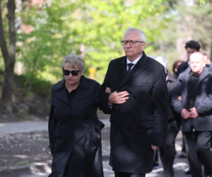 Polacy żegnają Łukasza Litewkę. Kondukt żałobny