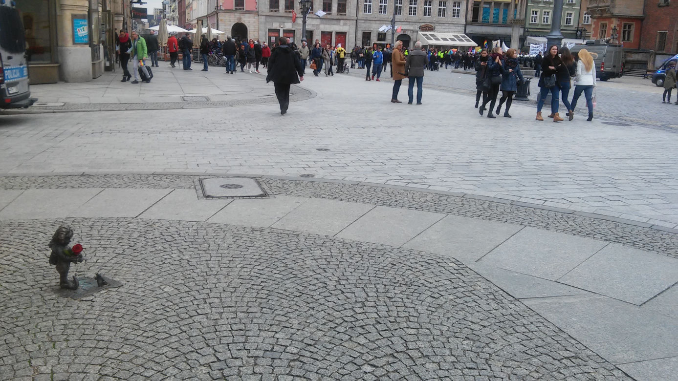 Para krasnali na wrocławskim rynku