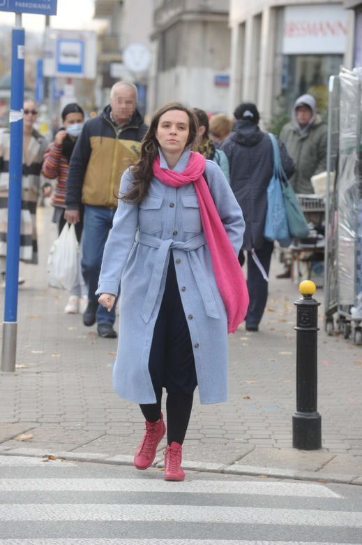 Jachira stroi się w lumpeksie