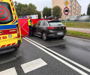 Tragiczny wypadek na przejściu dla pieszych! 57-latka zmarła mimo reanimacji