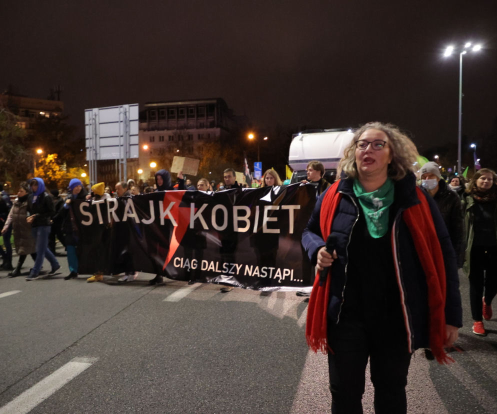 Strajk Kobiet w Warszawie. Tłumy znów wychodzą na ulice