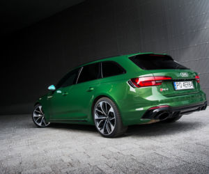 Audi RS4 Avant B9 2.9 TFSI V6 450 KM Tiptronic quattro
