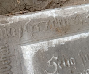 W Parku Jonstona w Lesznie odkryto grób z XVII wieku
