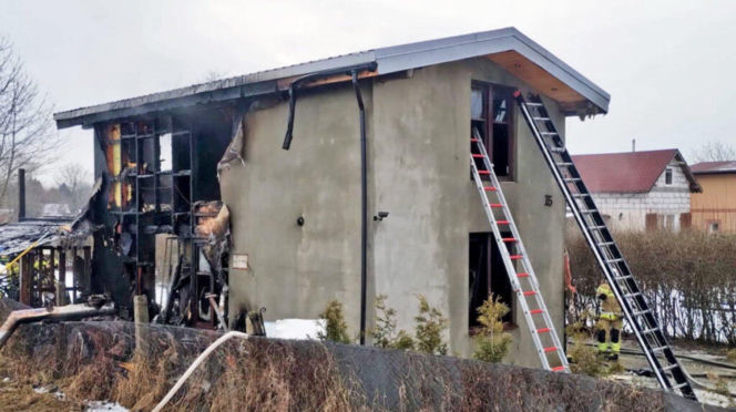 Dramat pięcioosobowej rodziny po pożarze domu. „W jednej chwili zawalił się cały ich świat”