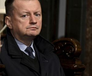 Msza za ofiary Smoleńska w Archikatedrze. Obecni Nawrocki i Kaczyńska