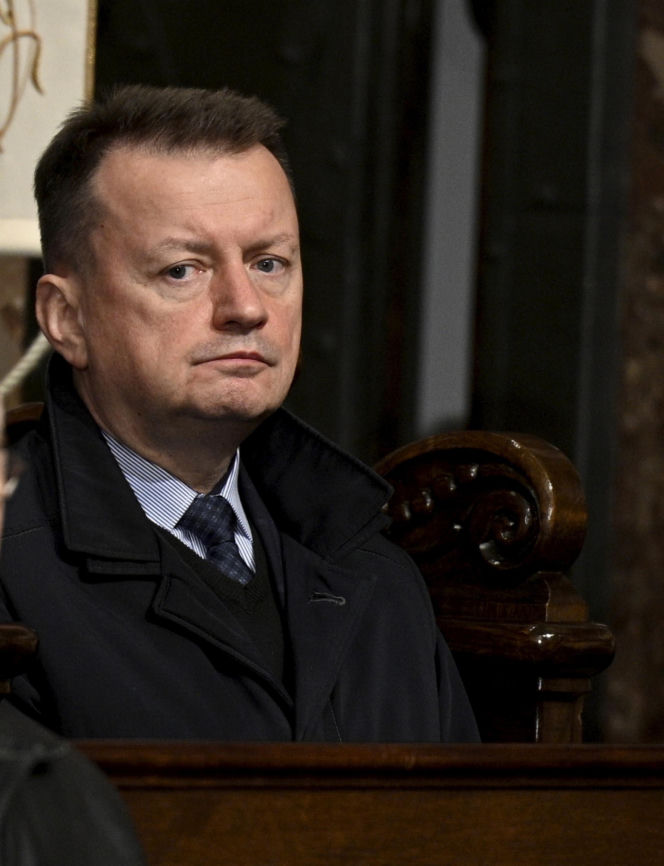 Msza za ofiary Smoleńska w Archikatedrze. Obecni Nawrocki i Kaczyńska