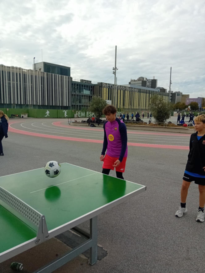 Piłkarze ze SP nr 9 w Barcelonie