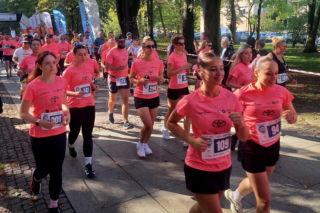 Rekordowa frekwencja i nowa trasa w centrum miasta. Za nami Radomski Bieg Onkologiczny