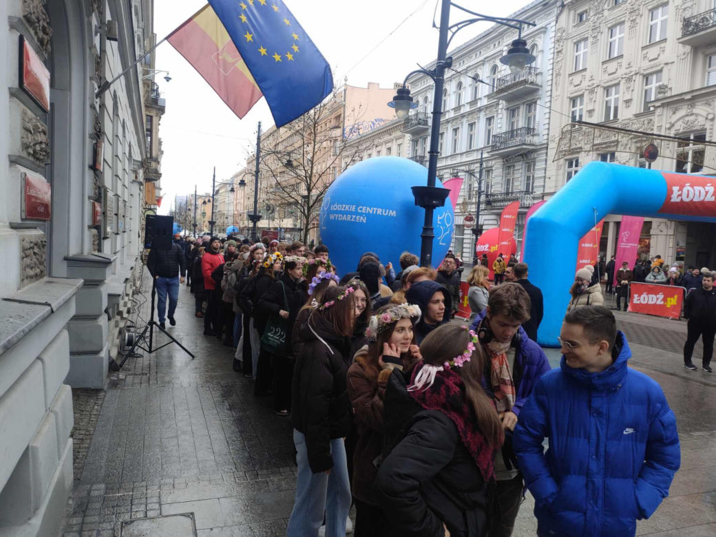 Polonez dla Łodzi. Setki łodzian we wspólnym tańcu [ZDJĘCIA]