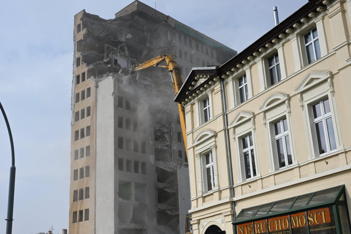 Utrudnienia związane z rozbiórką "Związkowca"